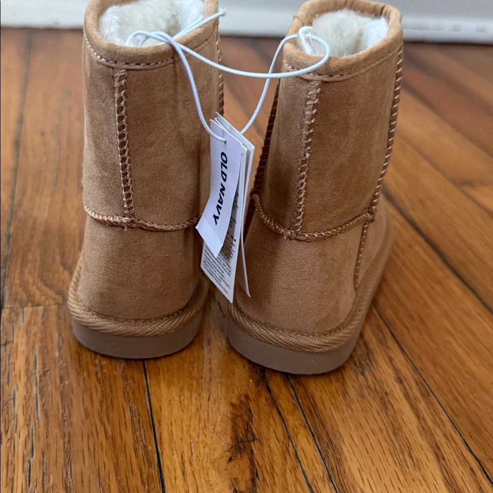 NWT Old Navy Tan Suede Boots toddler 7 - Picture 4 of 7